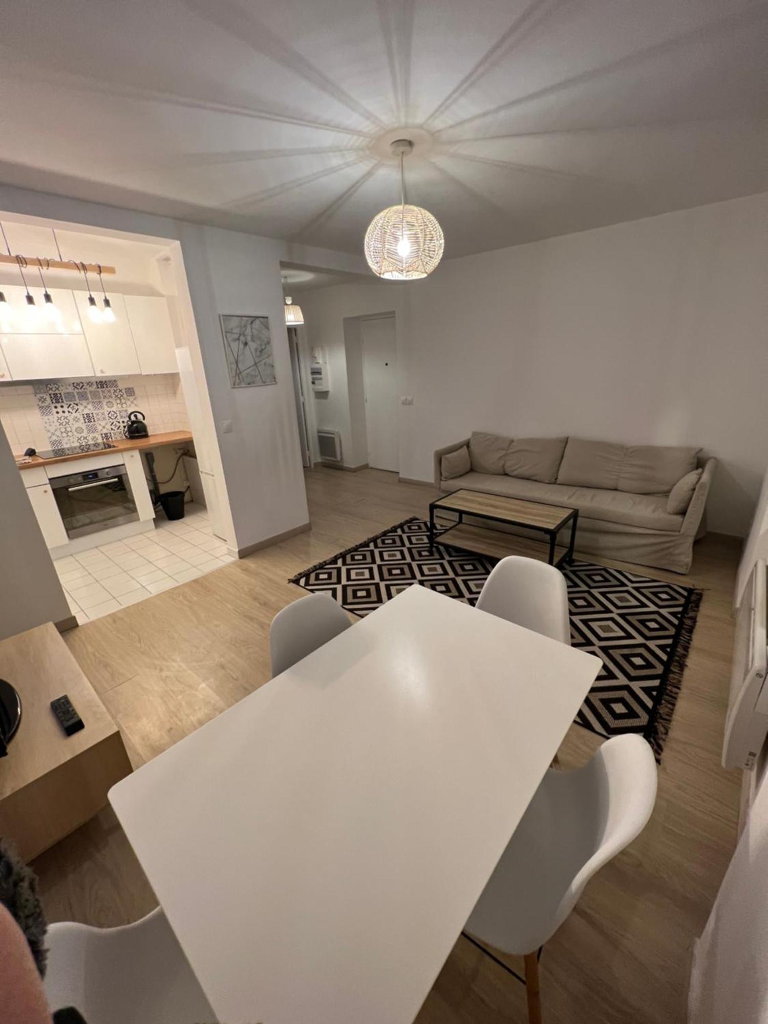 Appartement Lumineux A 2 Pas D'Enghien Montmorency Luaran gambar