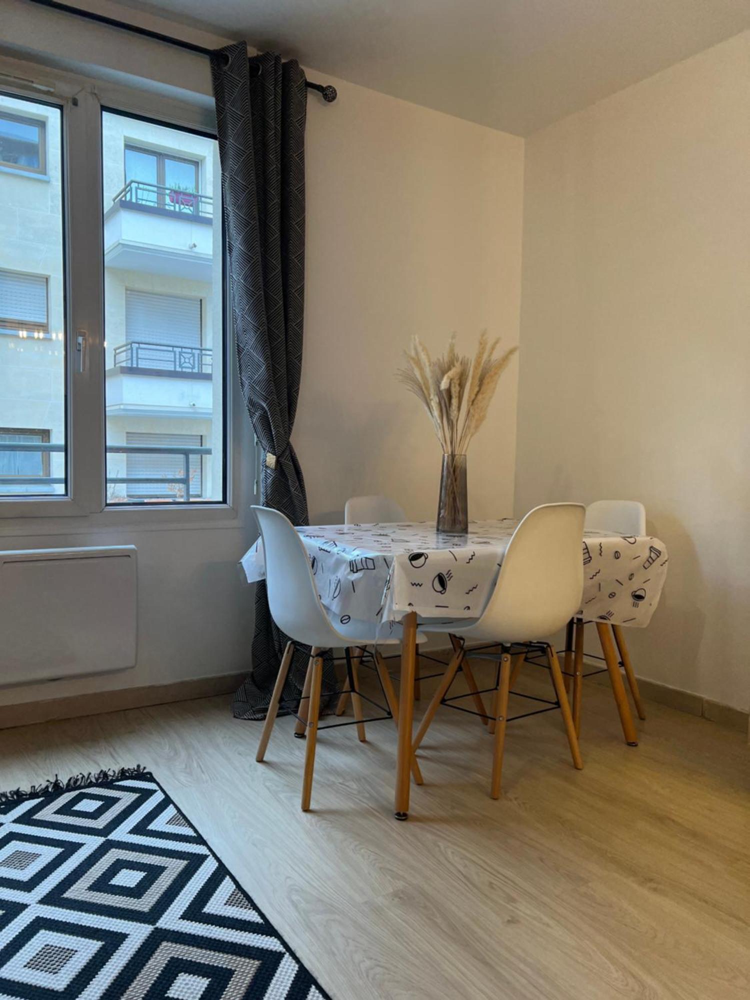 Appartement Lumineux A 2 Pas D'Enghien Montmorency Luaran gambar